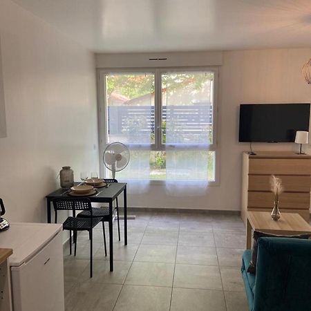 Grand Studio Neuf Aulnay-sous-Bois Esterno foto