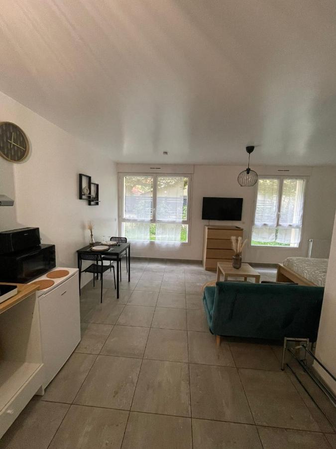 Grand Studio Neuf Aulnay-sous-Bois Esterno foto